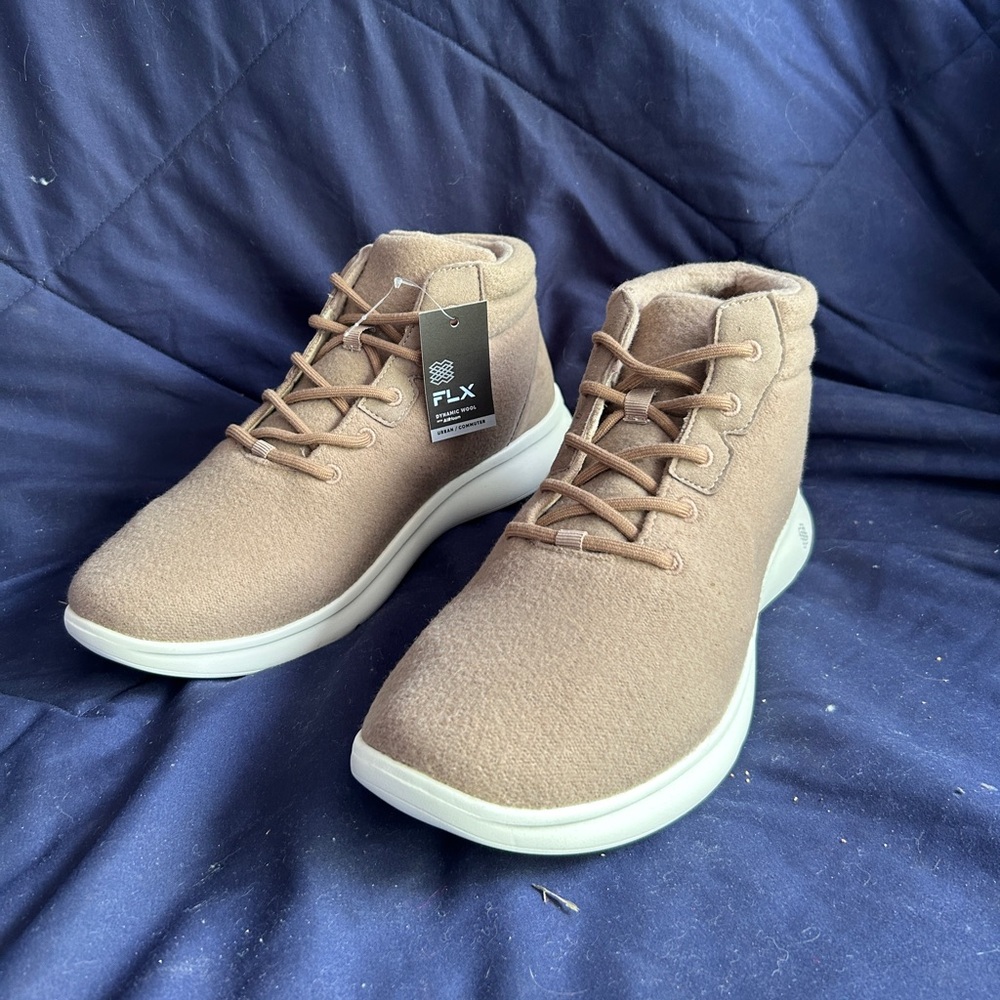 FLX Men's Tan Sneakers